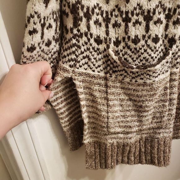 American Eagle sweater - Picture 4 of 6
